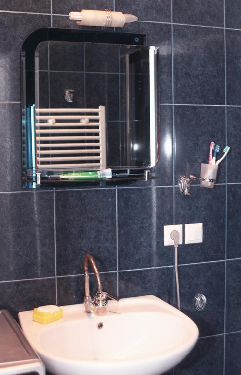 Apartment Rustaveli 57 บาทูมิ ภายนอก รูปภาพ