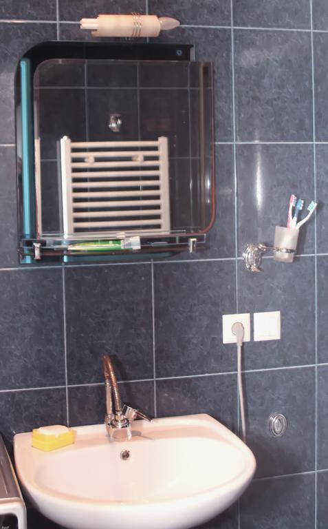 Apartment Rustaveli 57 บาทูมิ ภายนอก รูปภาพ